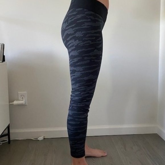 Under Armour Leggings - Picture 2 of 5